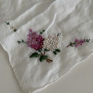 Beautiful Vintage Embroidered Handkerchief!